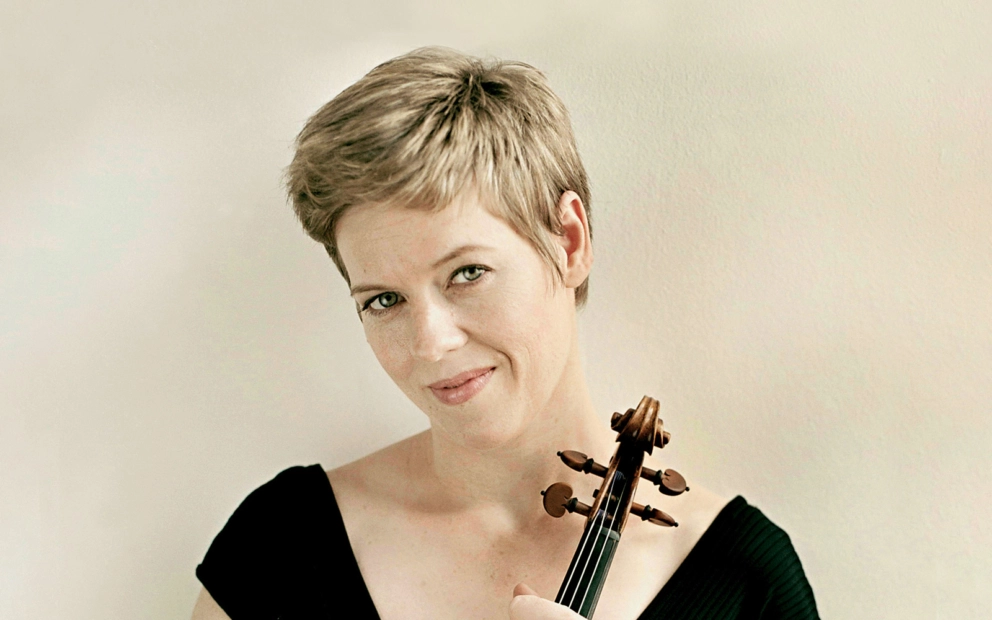 Concerto para Violino de Alban Berg Orquestra Gulbenkian Lorenzo Viotti Isabelle Faust