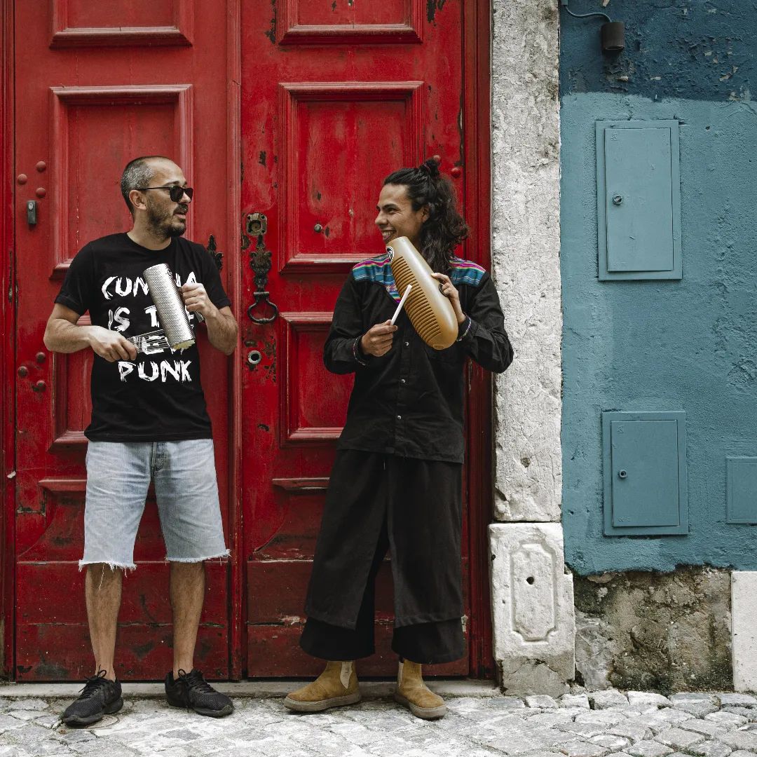 Residentes em Lisboa o “Nahuel Colectivo” dedica-se à produção e difusão musical e visual da Latinoamerica.