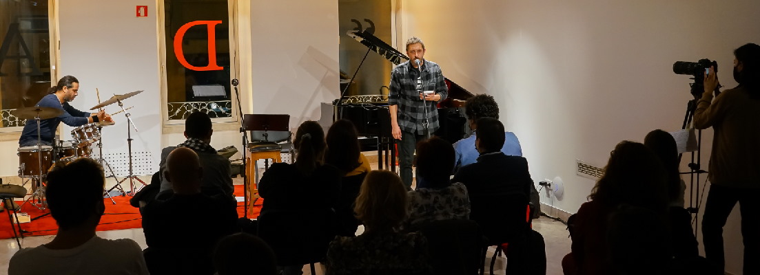 NOITE DE JAZZ E POESIA
