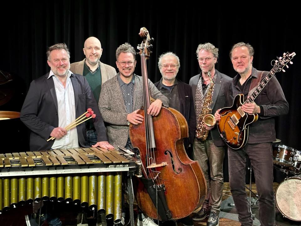 JAZZ ENSEMBLE DÜSSELDORF - Titanic Sur Mer