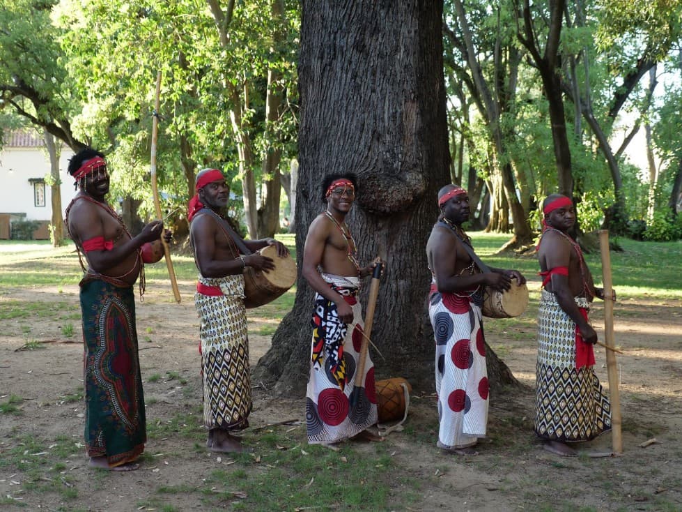 JOVENS DO HUNGO E BONGA (1)