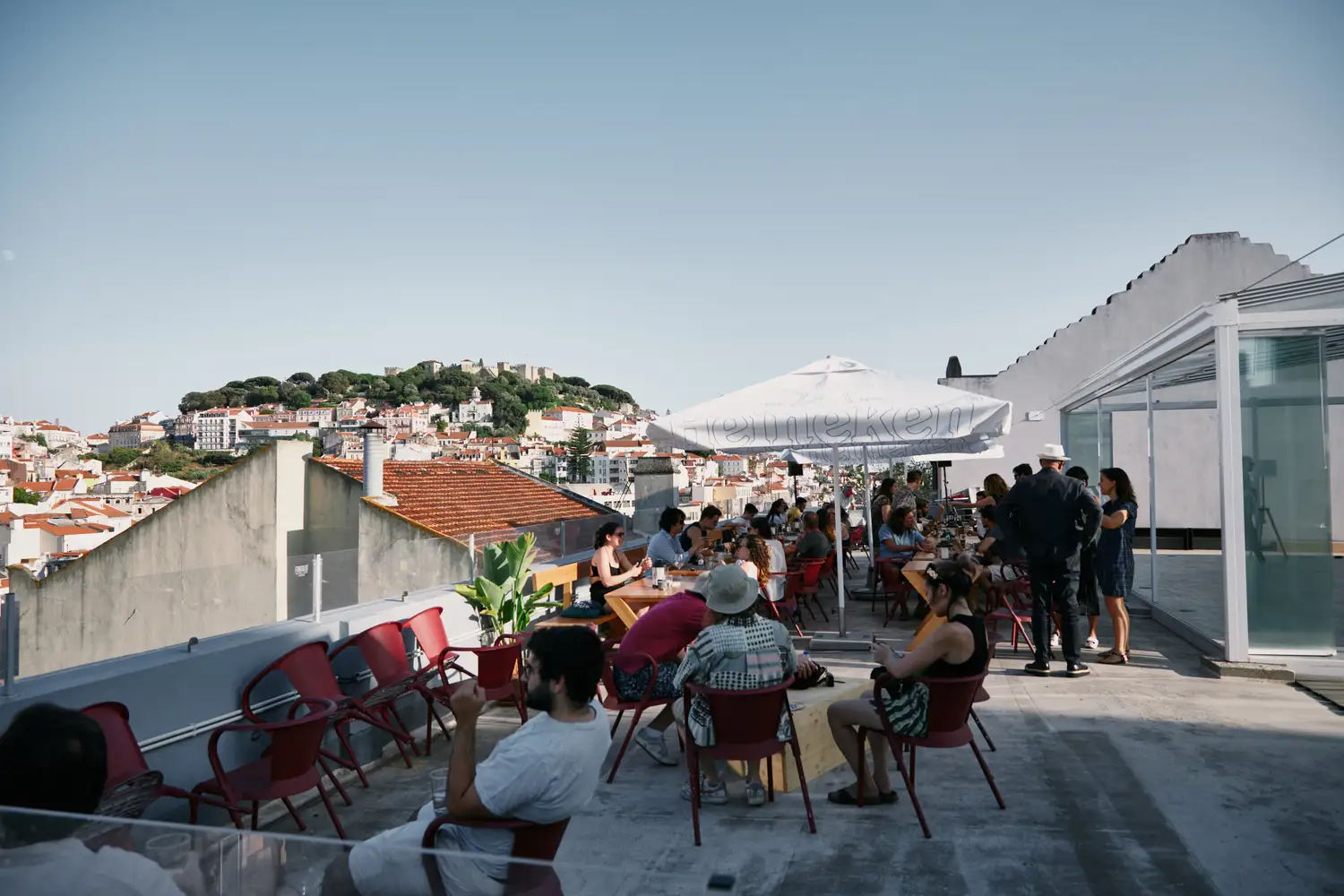 Sofia Kuster & Kryptic DJ