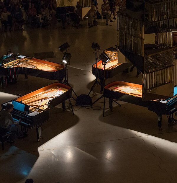 88 4 OU PIANO AO QUADRADO - KUKURUZ QUARTET88 4 OU PIANO AO QUADRADO - KUKURUZ QUARTET