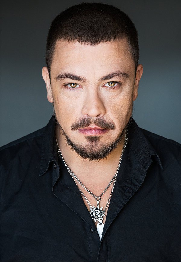 HÁ FADO NO CAIS RICARDO RIBEIRO