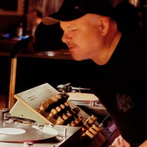 MARIO VALENTE - Musicbox Clubbing