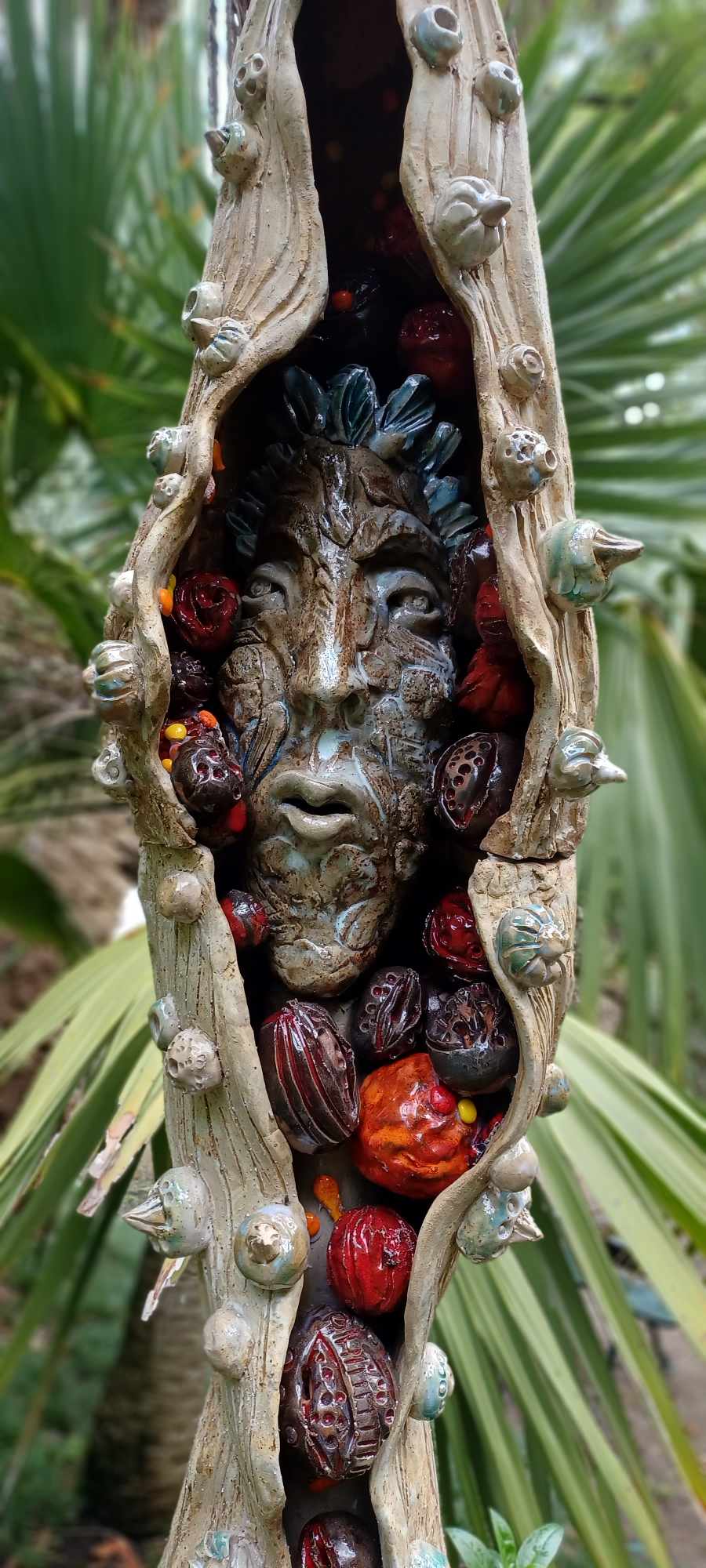 Frágil Exposição-Escultura Ceramica de Tara e Sylvain Bongard