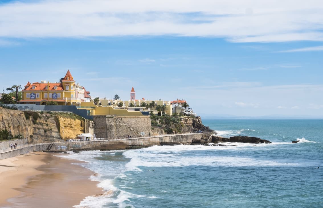 Os Encantos Marítimos de Lisboa: Parques, Praias e Tudo Mais