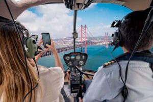 Lisboa passeio de helicóptero, passeio de barco e passeio a pé