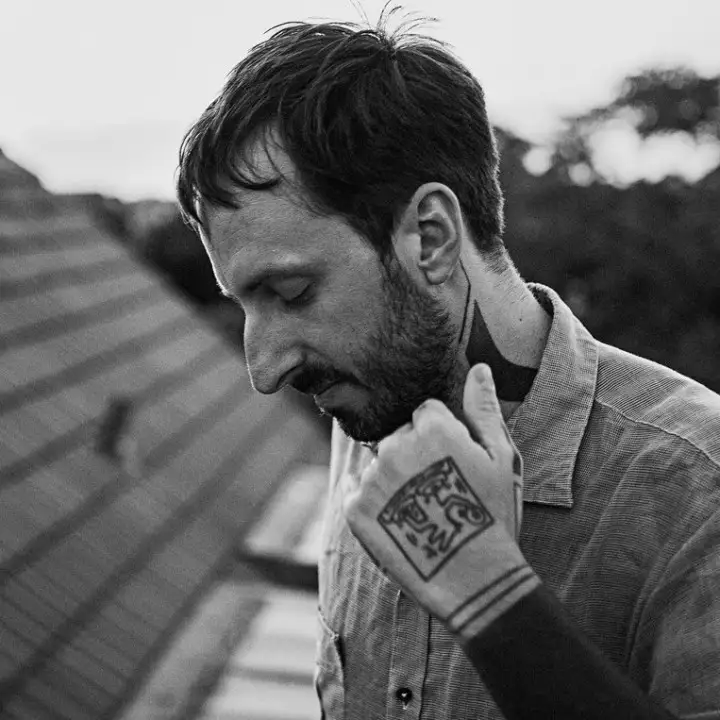 Extended Mix Nicolas Lutz x Mathew Jonson x DJ SO x Alinka x Louise Chen - Lux Fragil