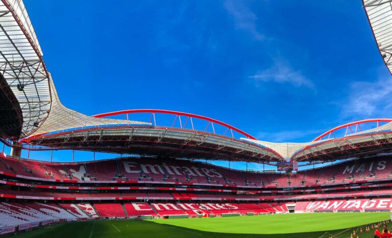 Onde posso ver o jogo do Benfica hoje?
