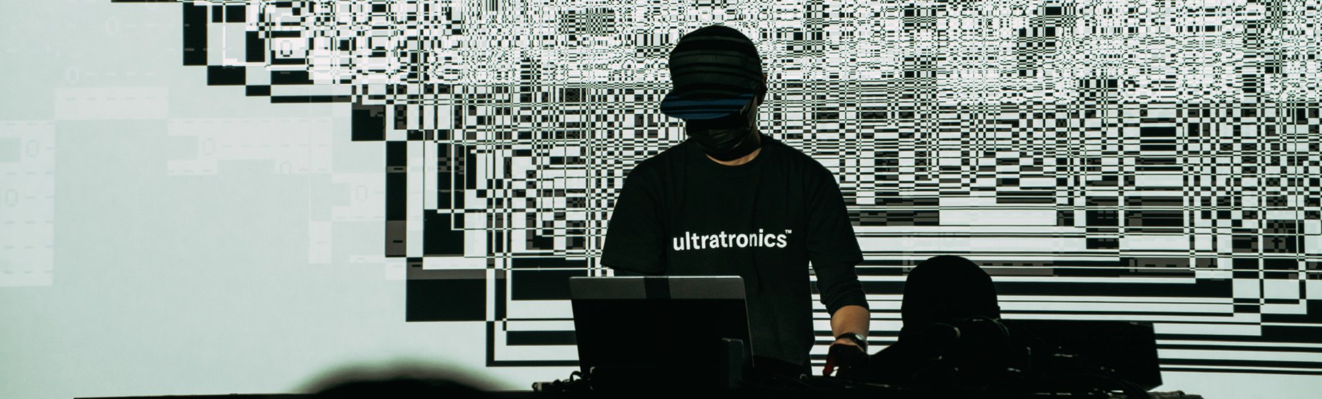 RYOJI IKEDA ULTRATRONICS [LIVE SET]