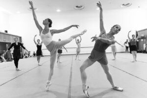 Ballet, Balanchine, Barroco, Bach (diz rápido!)