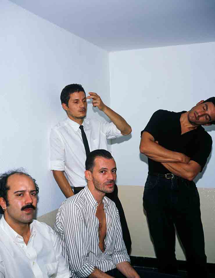 CAVEIRA — LANÇAMENTO DE 'FICAR VIVO' - GALERIA ZÉ DOS BOIS