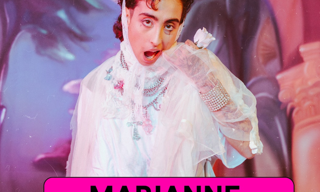 Marianne - Apresentação “INVERTIDO” (1ª Parte: Aurora + Rezmorah)