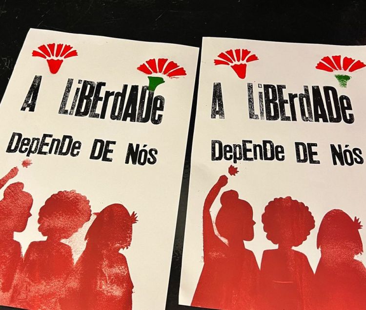 Oficina de cartazes para o 25 de Abril