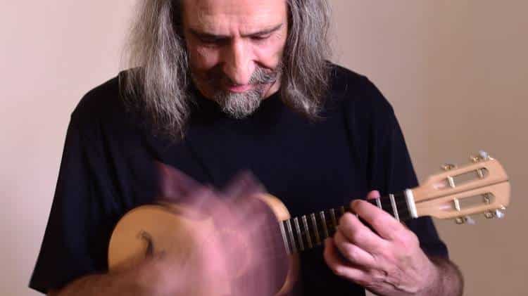 Apresentação do livro “Rasgar”, de Júlio Pereira