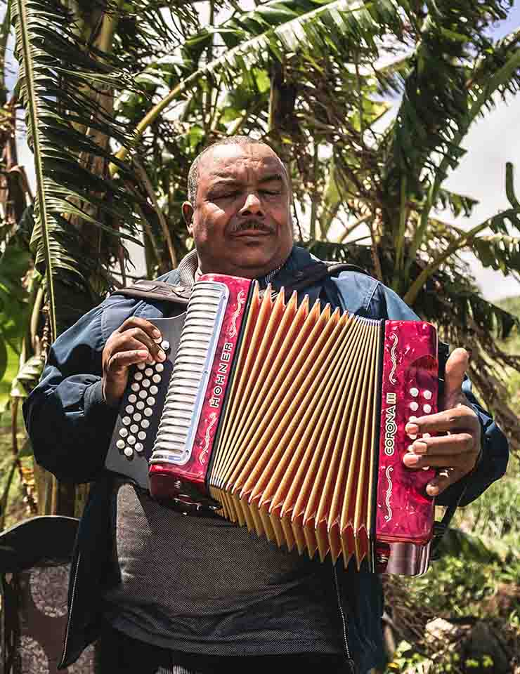 AFROBAILE C/ JULINHO DA CONCERTINA