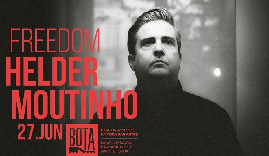 Hélder Moutinho é um dos mais carismáticos e genuínos fadistas da atualidade. Intérprete, compositor e poeta, profundo conhecedor dos segredos, códigos e mistérios deste género musical, tem mais de vinte anos de carreira consagrada à herança que recebeu dos seus familiares e dos grandes mestres que se cruzaram na sua vida, tornando-o assim num Fadista de culto. Uma herança que acarinha, preserva e amplifica para um fado cada vez mais contemporâneo. Neste momento, Helder Moutinho, está em fase de conclusão do seu novo disco que deverá ser editado brevemente. Em seu atual espetáculo, além de fazer uma retrospectiva da sua carreira, onde conta com alguns convidados, apresenta também algumas das músicas que farão parte do seu novo trabalho discográfico que tem vindo a ser desenvolvido com o poeta João Monge e com os músicos Ricardo Parreira (guitarra portuguesa), André Ramos (viola de baixo), Miguel Silva (guitarra), Ciro Bertini (baixo) e o engenheiro de som António Pinheiro da Silva. ð·Estelle Valente Entrada: 12 BOTAS Reservas: https://linktr.ee/bota.anjos + informações: reservas.toca@gmail.com