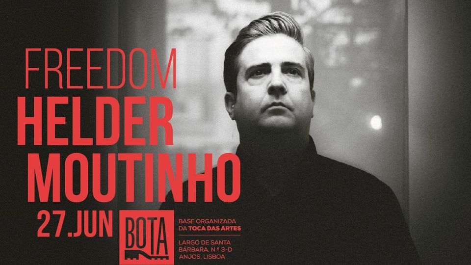 Hélder Moutinho é um dos mais carismáticos e genuínos fadistas da atualidade. Intérprete, compositor e poeta, profundo conhecedor dos segredos, códigos e mistérios deste género musical, tem mais de vinte anos de carreira consagrada à herança que recebeu dos seus familiares e dos grandes mestres que se cruzaram na sua vida, tornando-o assim num Fadista de culto. Uma herança que acarinha, preserva e amplifica para um fado cada vez mais contemporâneo. Neste momento, Helder Moutinho, está em fase de conclusão do seu novo disco que deverá ser editado brevemente. Em seu atual espetáculo, além de fazer uma retrospectiva da sua carreira, onde conta com alguns convidados, apresenta também algumas das músicas que farão parte do seu novo trabalho discográfico que tem vindo a ser desenvolvido com o poeta João Monge e com os músicos Ricardo Parreira (guitarra portuguesa), André Ramos (viola de baixo), Miguel Silva (guitarra), Ciro Bertini (baixo) e o engenheiro de som António Pinheiro da Silva. ð·Estelle Valente Entrada: 12 BOTAS Reservas: https://linktr.ee/bota.anjos + informações: reservas.toca@gmail.com