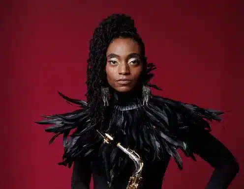 LAKECIA BENJAMIN - CICLO MUNDOS