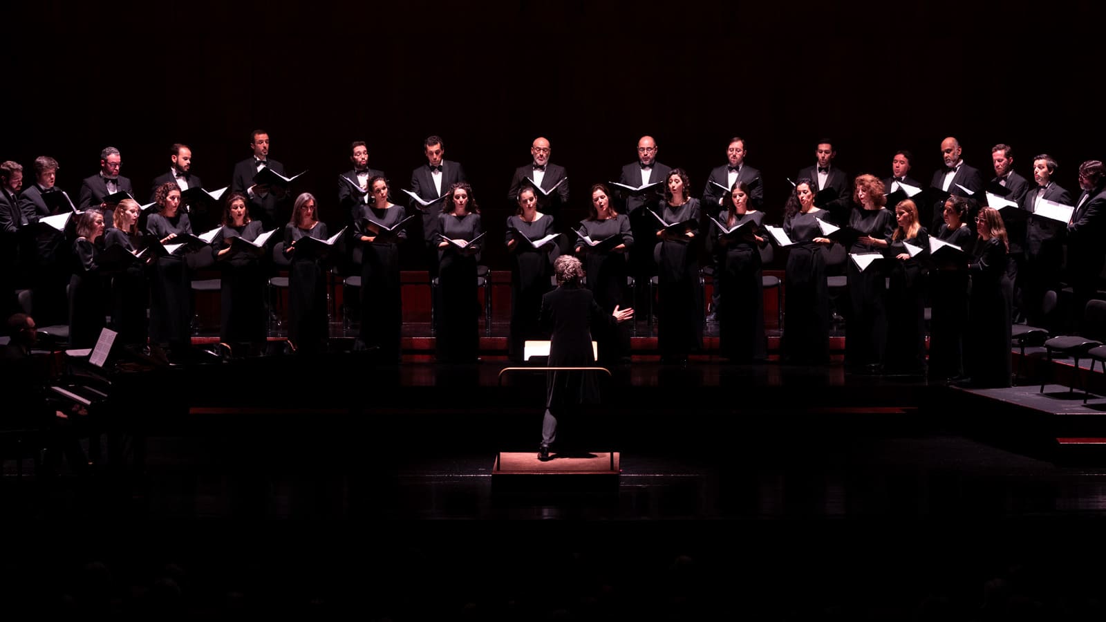 Vésperas de Rachmaninov - Coro Gulbenkian a cappella