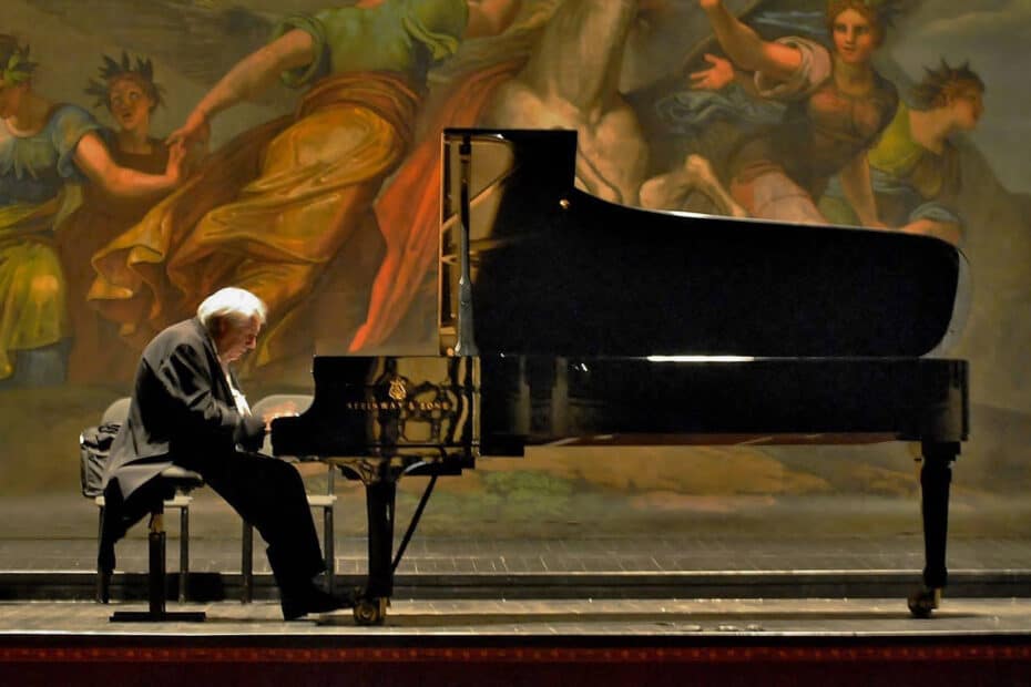 Grigory Sokolov - Piano Recital