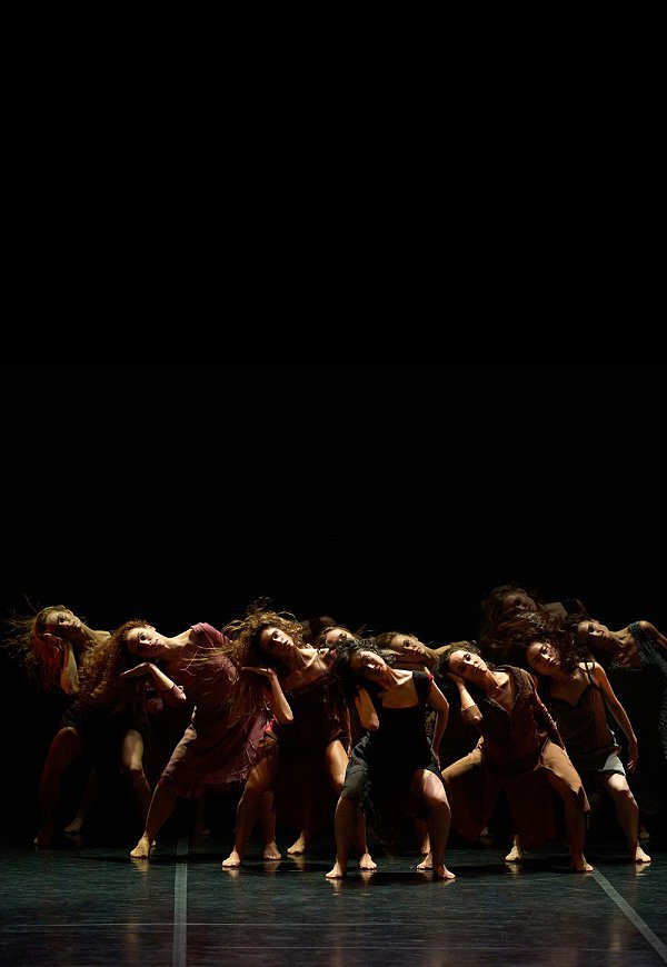 CANTATA PELA COMPANHIA NACIONAL DE BAILADO DANÇA