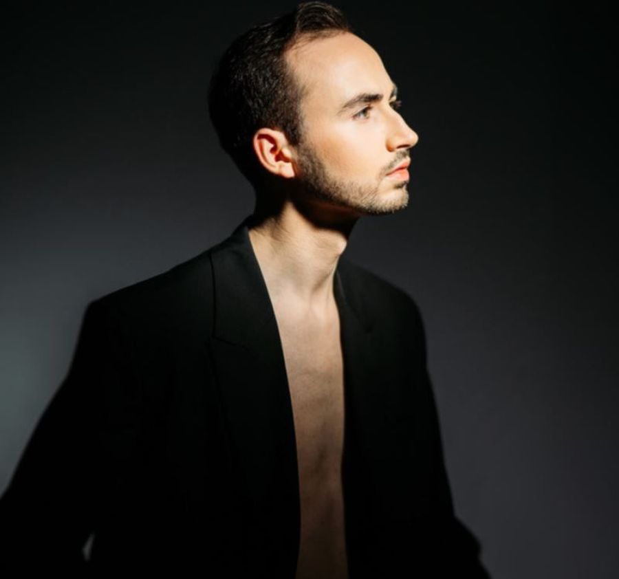 O jovem fadista apresenta o álbum de estreia Memória(s)