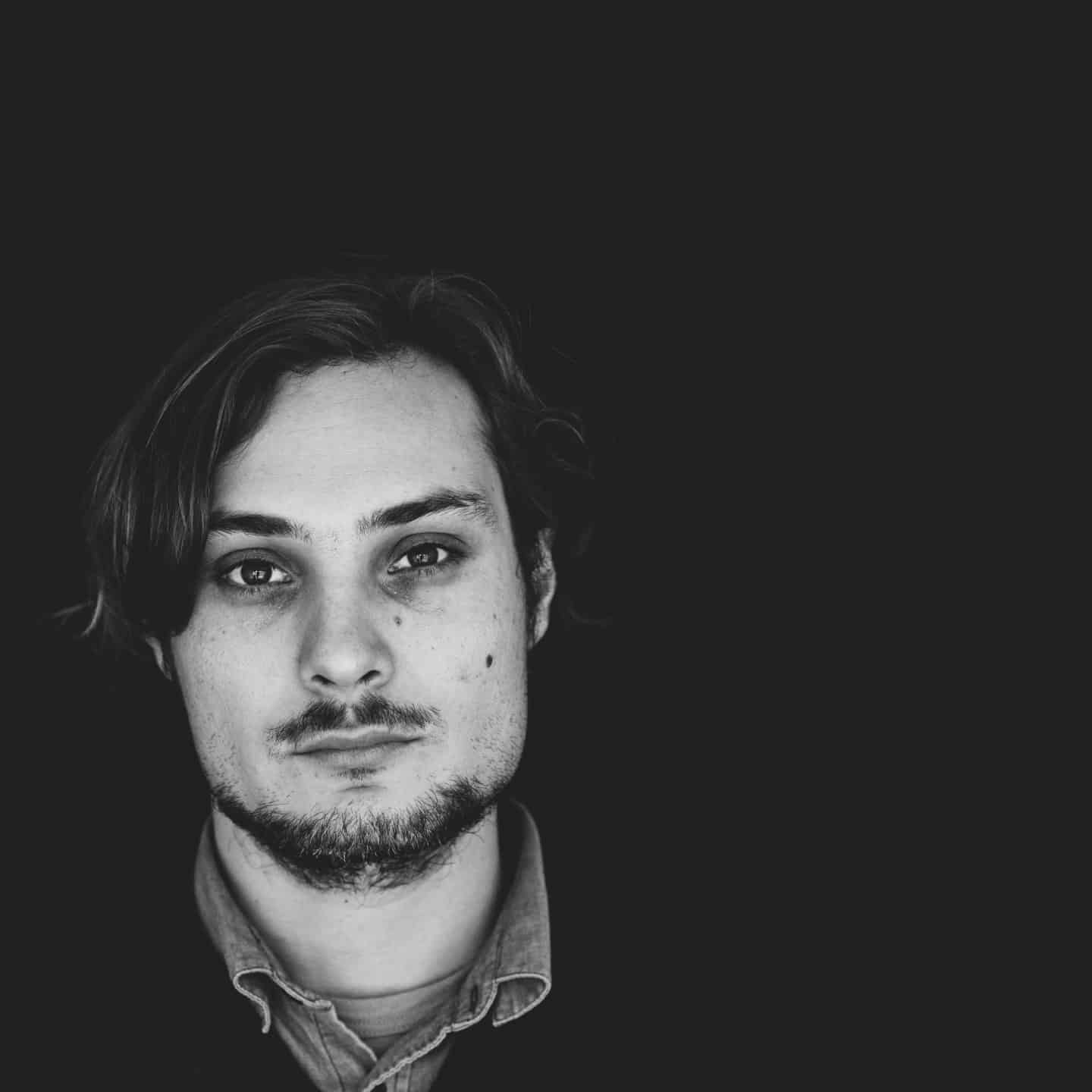 Danilo Plessow (MCDE), Tiago, Kierastoboy & Kirill Shapovalov Data: Sexta-feira, 30 de agosto de 2024 Horário: Das 23:00 às 06:00 Local: Lux Fragil, Av. Infante Dom Henrique 73B, 1100 Lisboa, Portugal Promotor: Lux Fragil Interessado: 7 Alinhamento: Disco Room: Danilo Plessow (Motor City Drum Ensemble) Tiago Bar: Kierastoboy & Kirill Shapovalov Descrição: Prepare-se para uma noite inesquecível no Lux Fragil com uma seleção de DJs de renome. Na Disco Room, Danilo Plessow, também conhecido como Motor City Drum Ensemble, e Tiago vão proporcionar sets dinâmicos e envolventes que vão manter a pista de dança animada. No Bar, Kierastoboy & Kirill Shapovalov garantem uma experiência sonora eclética e vibrante. Partilhar: Gêneros: Disco Room: House, Techno, Eclético Bar: Eclético, Variado Convite: Junte-se a nós para uma noite incrível de música e dança no Lux Fragil. Traga seus amigos e venha celebrar com alguns dos melhores DJs da cena eletrônica. Ingressos: Garanta seu ingresso com antecedência e prepare-se para uma noite espetacular no Lux Fragil. Garanta já o seu bilhete: Os ingressos podem ser revendidos com segurança através da aplicação Shotgun caso você mude de ideia. Venha celebrar a música e a dança em uma noite única no Lux Fragil. Até lá!
