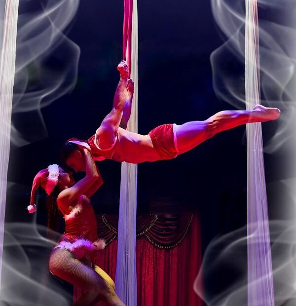Naughty Noël by AIROTIC - Cabaré Circo Burlesco
