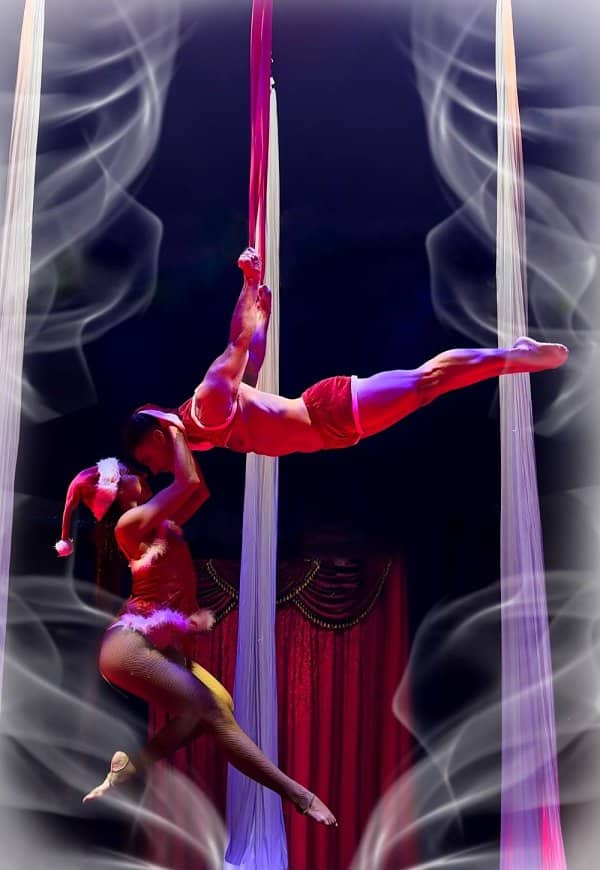 Naughty Noël by AIROTIC - Cabaré Circo Burlesco
