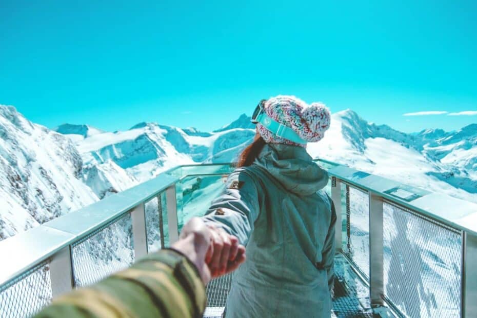 Conheça as melhores estâncias de esqui na Europa para uma escapadinha romântica