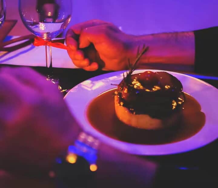 Dinner Especial São Valentim - Amor com Sabor - Shows dedicados aos casais