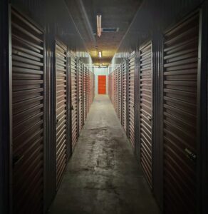Por Que Mais Proprietários Estão Recorrendo Ao Self Storage Para Criar Mais Espaço