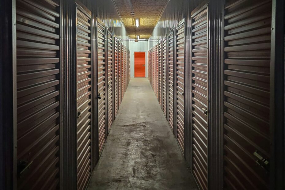 Por Que Mais Proprietários Estão Recorrendo Ao Self Storage Para Criar Mais Espaço