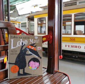 Elétrico Auuu, Elétrico Au Au, Autocarro em Cartão!!!