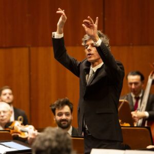 Júpiter e a Noite Transfigurada com a Orquestra Metropolitana no São Luiz Teatro Municipal