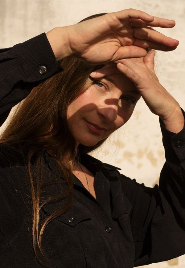Kara-Lis Coverdale regressa a Lisboa com o arrebatador From Where You Came