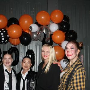 Lisbon Halloween Pub Crawl 2025: Uma noite de assombrações e diversão no Bairro Alto