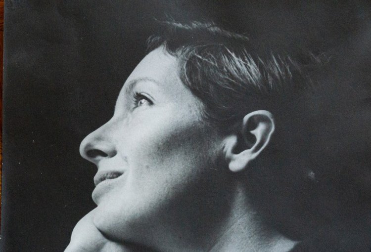 No Caminho que Pisas, qual o Rasto que Deixas Homenagem a Yvette Kace Centeno no São Luiz
