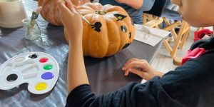 Atelier “Pintura de Abóboras de Halloween”