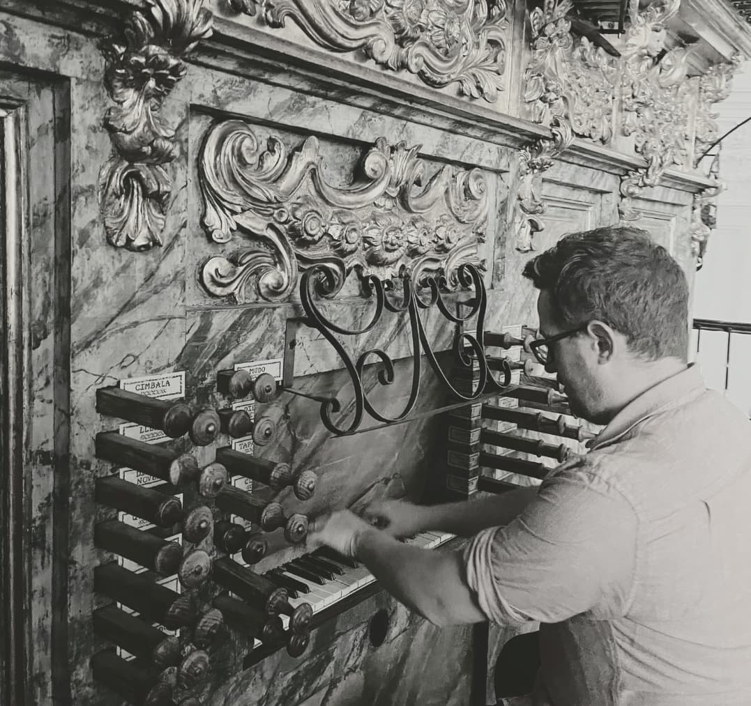 Flaut‑In / Fl‑Out