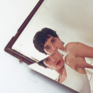 Rita Cortezão apresenta “tudo, um pouco” + A Sul