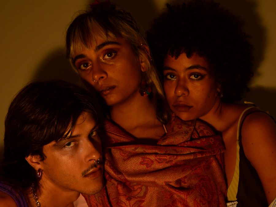 SINTO MUITO, SINTO TANTO