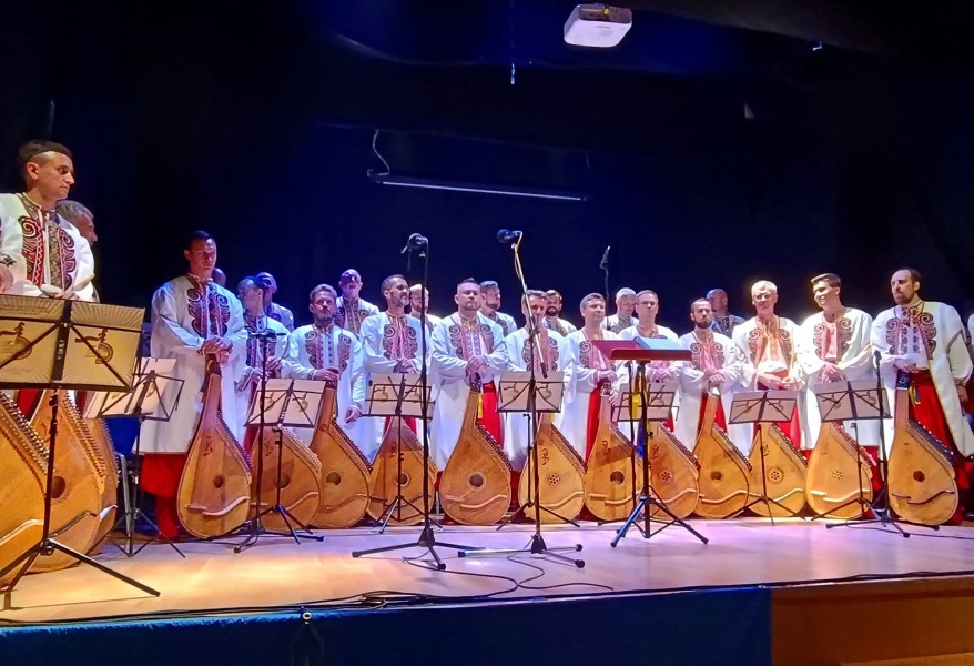 Coro Nacional Masculino Ucraniano de Banduristas — Concerto de Natal