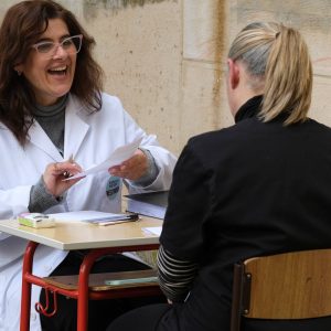 Consultas Poéticas – Pequenos Gestos no Espaço Público