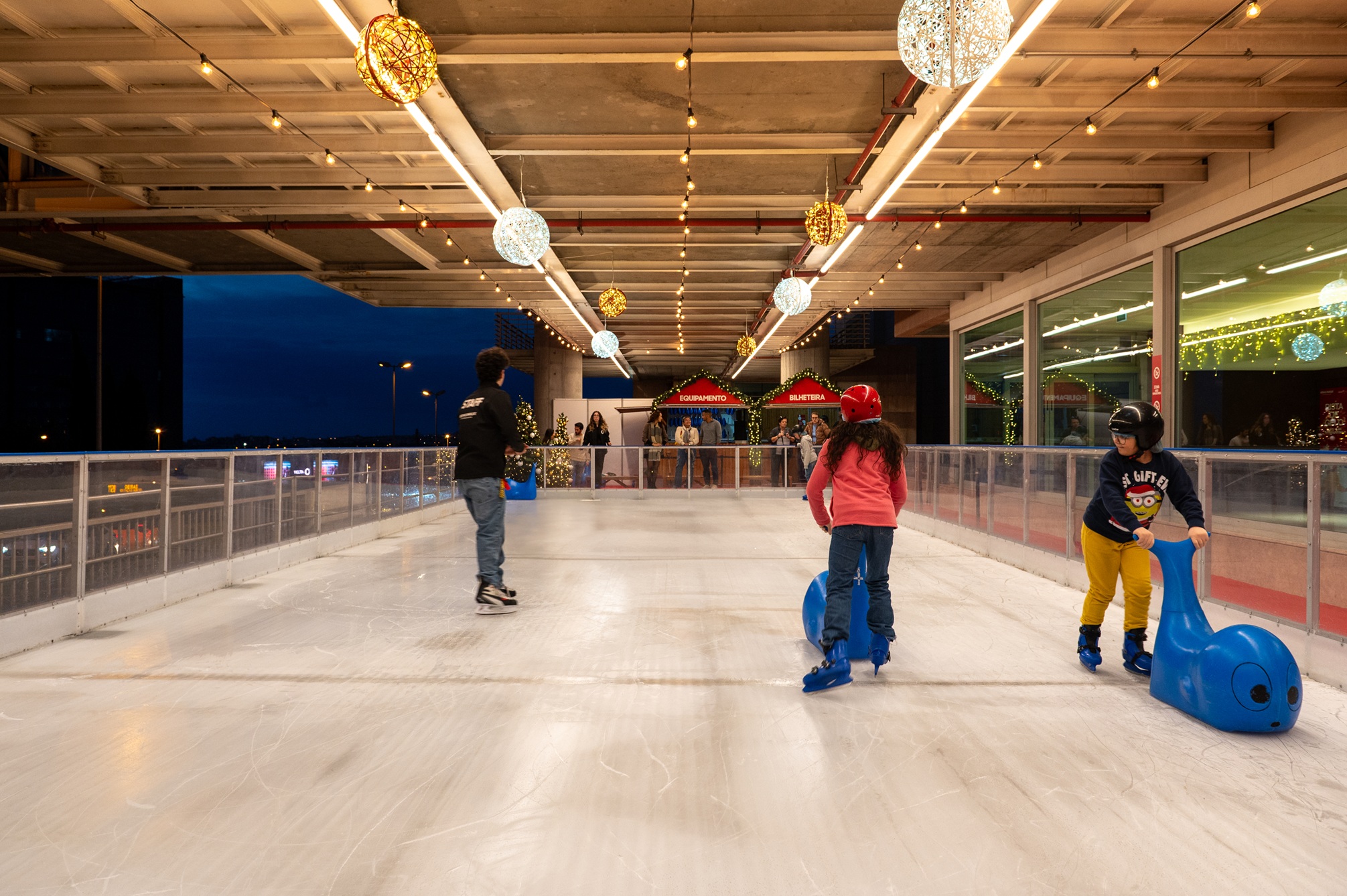 Patinar, sorrir e celebrar: o Natal está a chegar ao Oeiras Parque