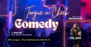 Stand-up Comedy at Má Língua (em inglês) 15 de janeiro de 2026 (quinta-feira) 21h00 – 22h30 Má Língua Rua da Senhora do Monte, 1C — Lisboa (Graça) Junta-te a alguns dos melhores comediantes de Lisboa para uma noite inesquecível de stand-up comedy em inglês, num dos espaços mais cool da Graça. O teu anfitrião apresenta um alinhamento cuidadosamente selecionado de comediantes experientes, com uma grande variedade de estilos e temas — tudo pensado para provocar aquela gargalhada incontrolável que achas embaraçosa, mas que toda a gente acha divertida (ou não). As portas abrem às 20h30. Aproveita para chegar mais cedo, beber um cocktail de autor, um vinho escolhido a dedo ou uma cerveja local, e explorar a arte que ocupa o espaço. O espetáculo começa às 21h00, para uma hora e meia de risos garantidos. Há cocktails, vinhos e cervejas locais, snacks e pizzas disponíveis. A entrada é Pay What You Want. As doações são recolhidas no final para pagar aos comediantes. O donativo sugerido é de 10€ por pessoa — menos para estudantes, mais para pessoas bem empregadas. Não conheces ninguém? Não faz mal. Vem sozinho. No final da noite já terás conhecido pessoas. É um espaço acolhedor — e somos curiosos. Desde 2021, a Má Língua é um polo social e cultural no coração da Graça, destacando artistas locais e oferecendo uma programação regular de música, comédia, literatura e eventos sociais, num ambiente intimista à luz das velas e com uma equipa sempre pronta a receber. Vem beber um copo e descobrir o espaço.