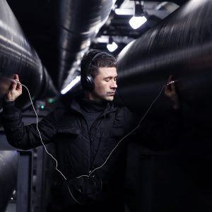 Jacob Kirkegaard traz “Testimonium” ao CAM Gulbenkian com instalação sonora imersiva