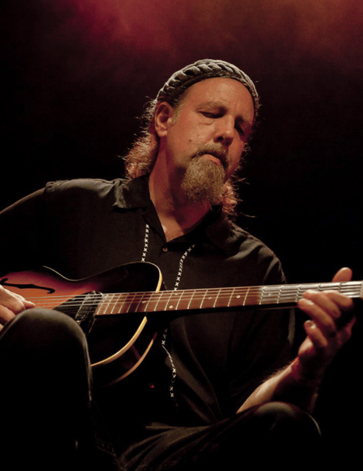 Sir Richard Bishop regressa à ZDB com Hillbilly Ragas